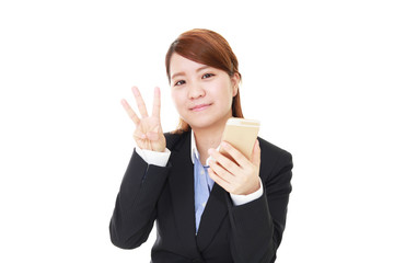 auと格安スマホ徹底比較！安易な乗り換えをオススメしない3つの理由